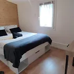 Casa de Férias Maison Chaleureuse Au Calme Le Barp